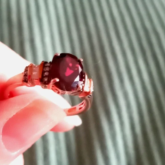 ORISSA RHODOLITE GARNET, NATURAL WHITE & CHAMPAGNE DIAMONDS - Picture 2 of 7